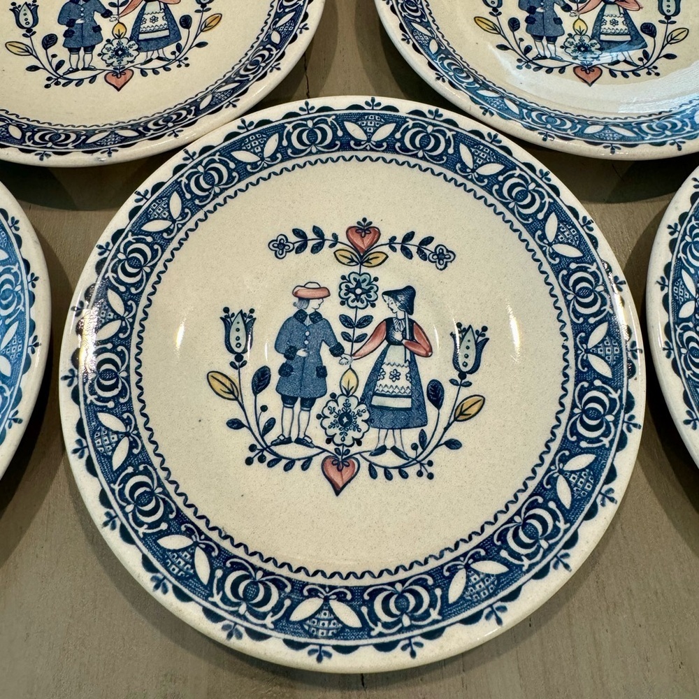 Staffordshire Johnson Brothers, set of 6 Saucers- size 6”D